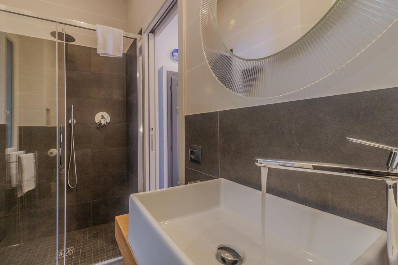 Easy Welcome Terrazza Mazzini Apartments - Stylish Bellagio Esterno foto
